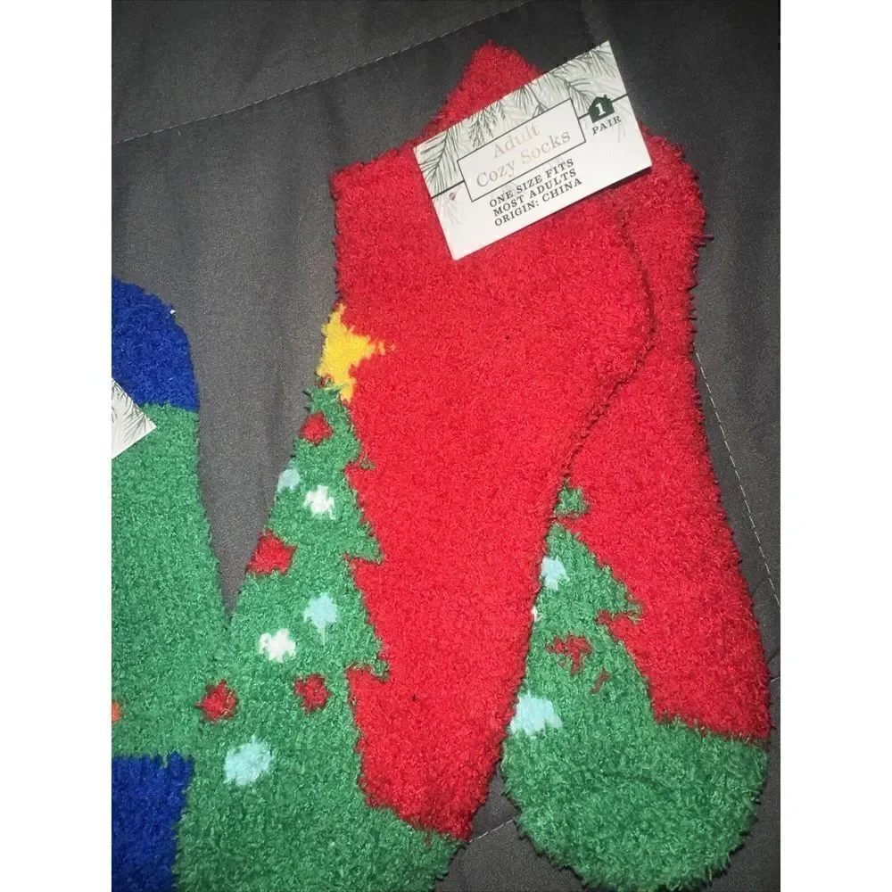 Kids' M/L 2pk Cozy Crew Socks -Blue/Red Xmas Holiday. D